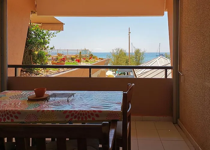 Apartman Au Lavandou Pour 4 Pers., Clim, Face A La - Fr-1-803-2 Le Lavandou